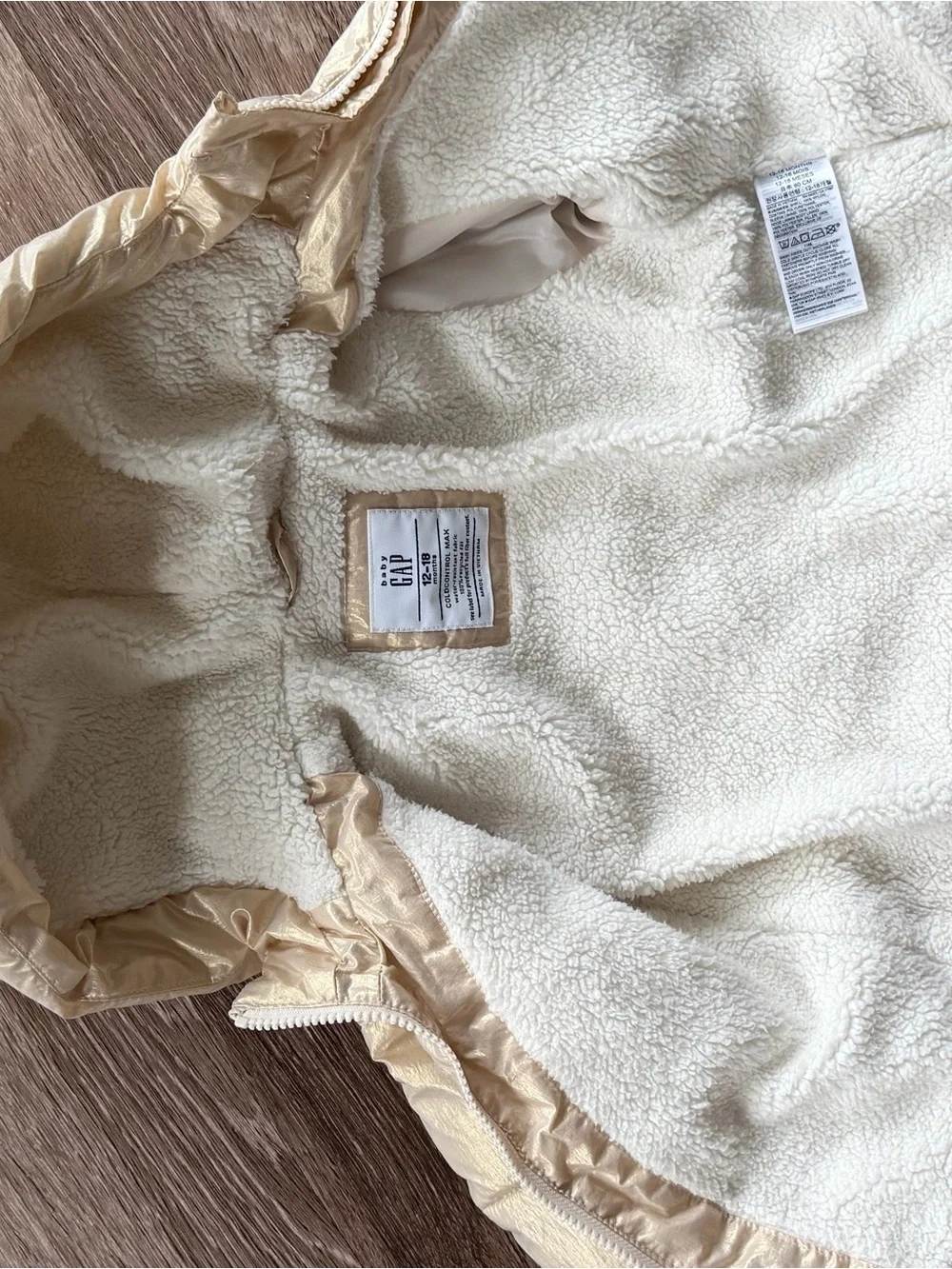 GAP 12-18 months SOFT Golden Puffer Jacket sherpa lining warm water-resistant